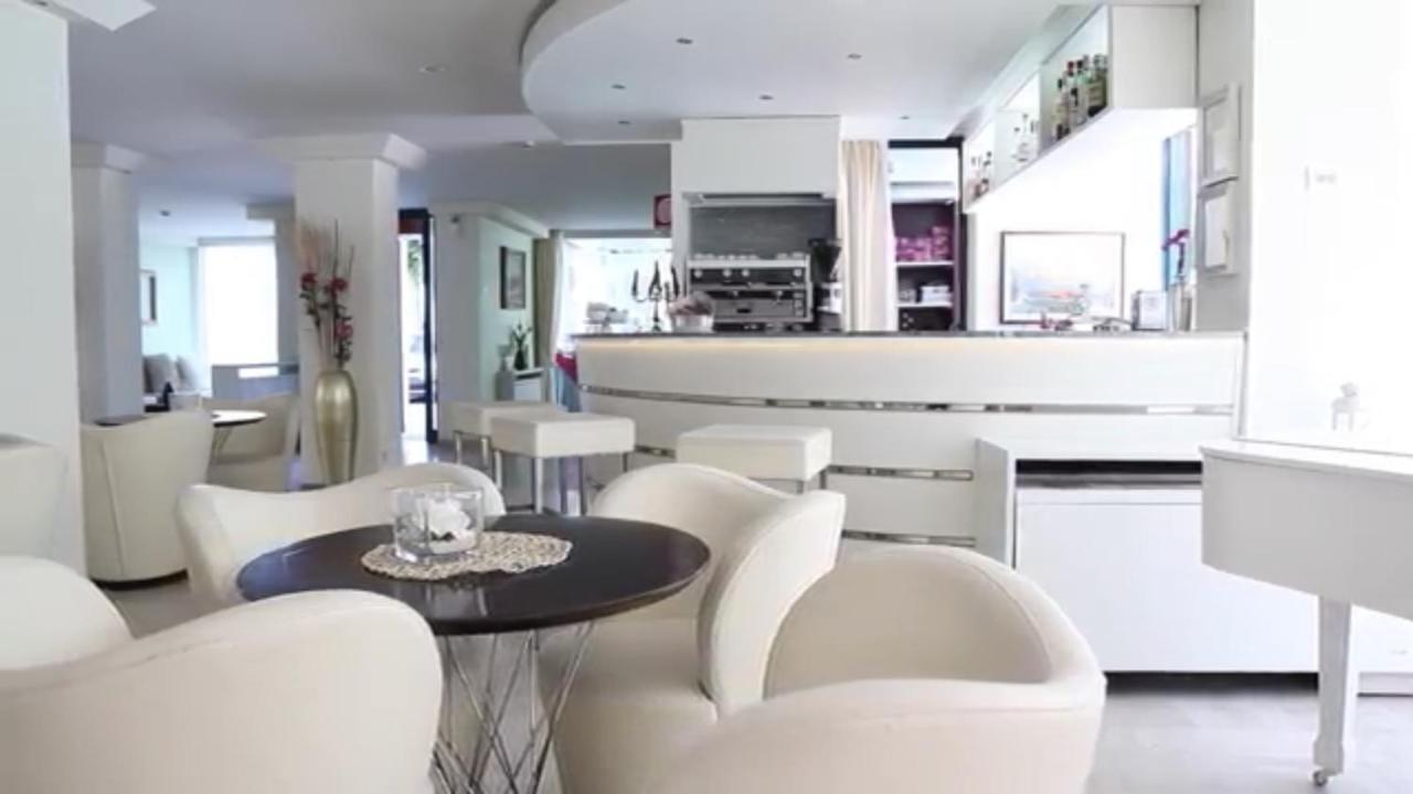 Aristeo Hotel 3*